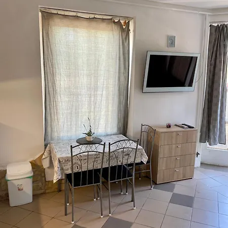 Lucky Apartmanhaz Balatonlelle