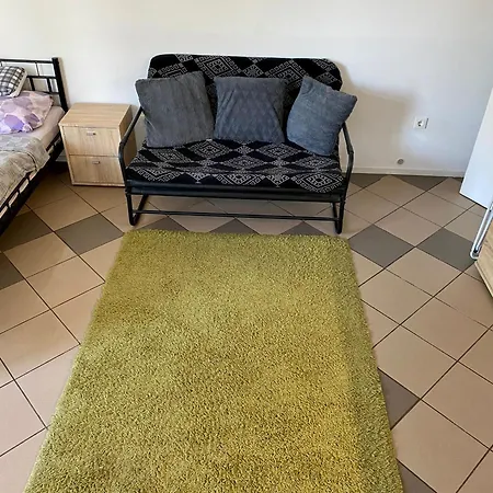 Lucky Apartmanhaz Διαμέρισμα