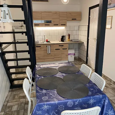 아파트 Lucky Apartmanhaz 발라톤엘